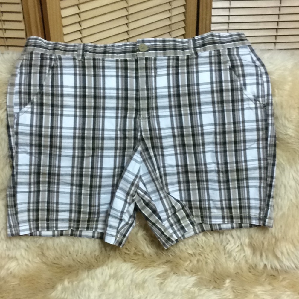 🐞 Women's Plaid Bermuda Short